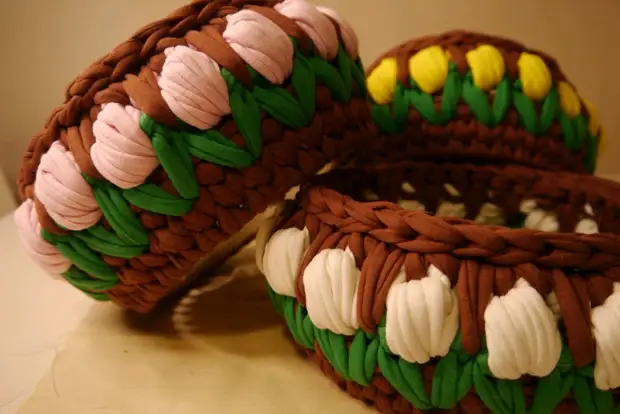 Создаем уют: вяжем милые трикотажные корзинки