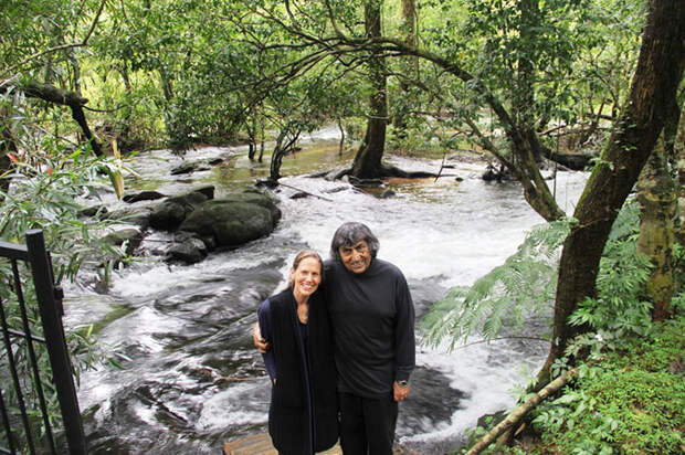 Пара 26 лет восстанавливала заповедник, пересаживая тропический лес