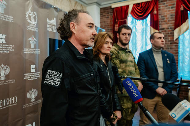 В Твери проходит региональный этап Общероссийского передвижного фестиваля «Кино на службе Отечеству» В Твери проходит региональный этап Общероссийского передвижного фестиваля «Кино на службе Отечеству»