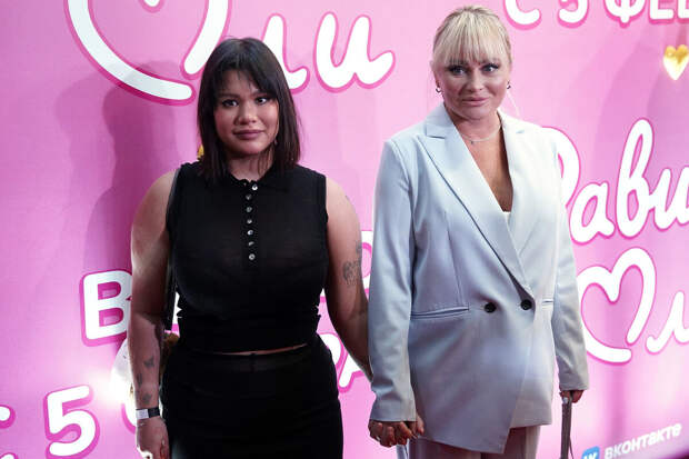 Продюсер Якобсон отказался прощать измену Полины Борисовой и возобновлять роман