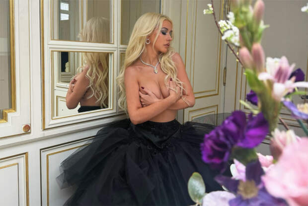 45-летняя Кристина Агилера снялась с голой грудью и восхитила фанатов