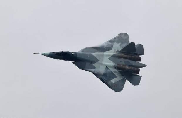 Румынский эксперт рассказал о преимуществах Су-57 перед американским F-35 