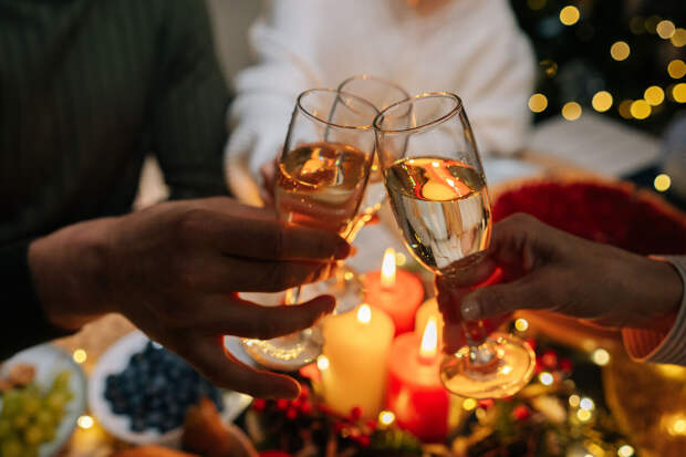 Врач Бурнацкая: распитие алкоголя зимой на улице повышает риск переохлаждения