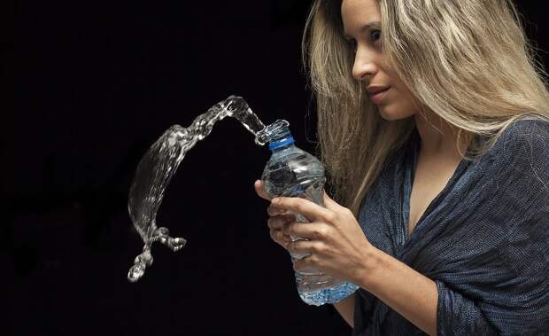 Надо ли пить восемь стаканов воды в день: ученые дали ответ