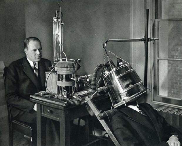 Аппарат доктора Бенедикта для измерения метаболизма, 1935 год.