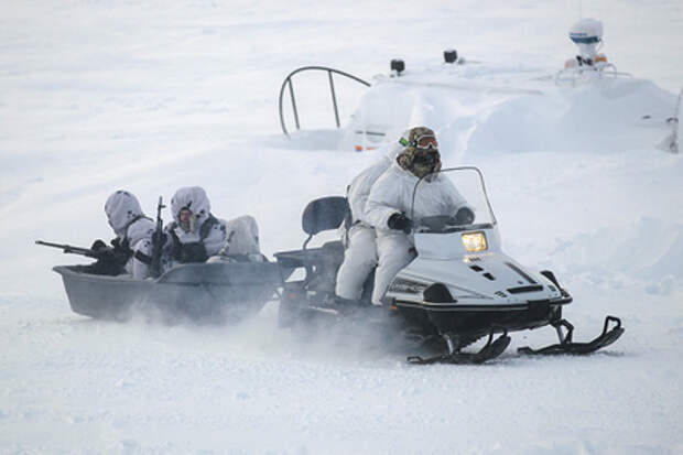 Россия готова отстаивать свои интересы в Арктике  не только дипломатическими средствами. 	 Фото с официального сайта Министерства обороны РФ