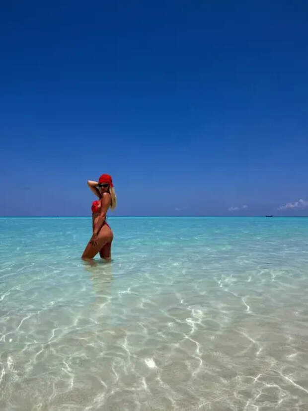 Виктория Лопырёва