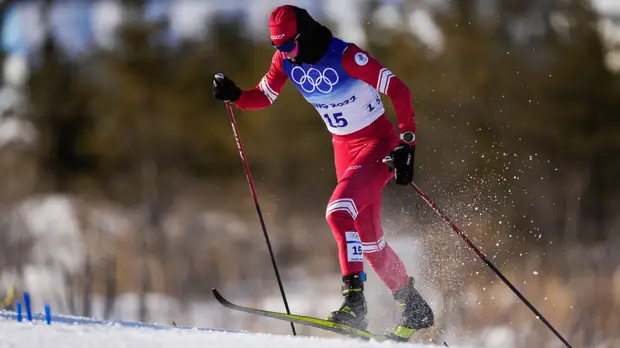 Ступак, Степанова и Непряева пробились в 1/4 финала лыжного спринта Игр-2022