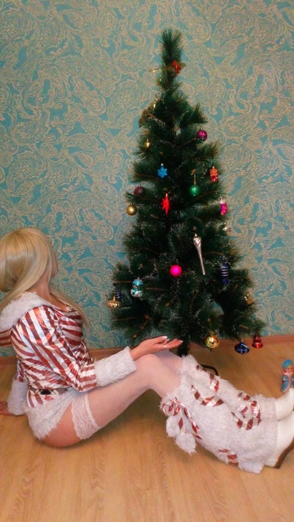 Новогодние девушки из соцсетей
