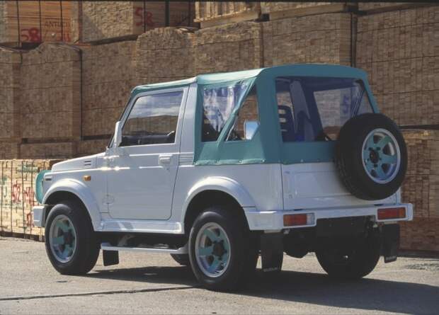 Виновник скандала – внедорожник Suzuki Samurai 1988 года.