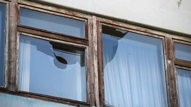 Беспилотники ВСУ атаковали школу в Запорожской области