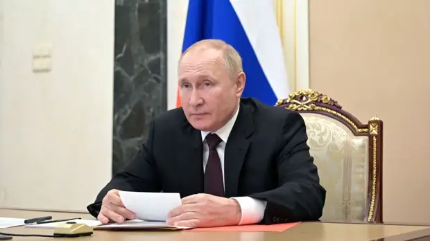 Путин проводит совещание с членами правительства