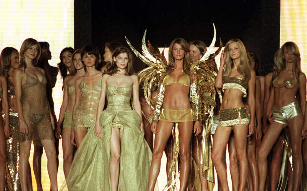 Как менялся бренд Victoria's Secret и его модели