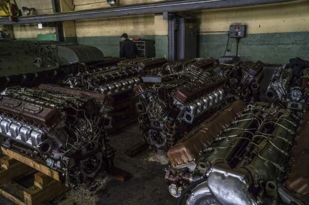 Массивные дизельные двигатели, используемые в танках, нуждаются в капитальной модернизации.