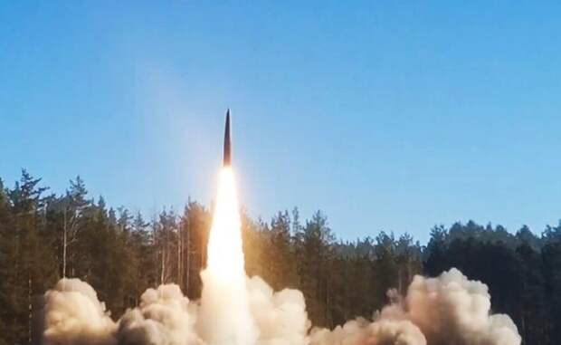 Зеленский воззвал к «Лазарю»: Небо Украины русскими ракетами превращено в насквозь промерзшее решето