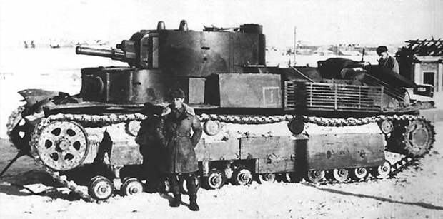 Советский средний танк Т-28. | Фото: dic.academic.ru.