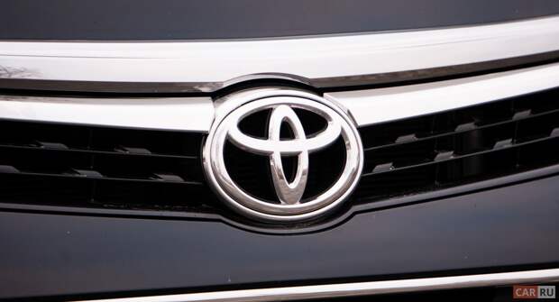 Toyota представила три рядных четырехцилиндровых двигателя повышенного КПД