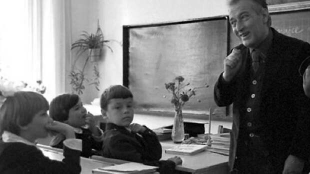 Джанни Родари в школе в СССР Джанни Родари в школе в СССР