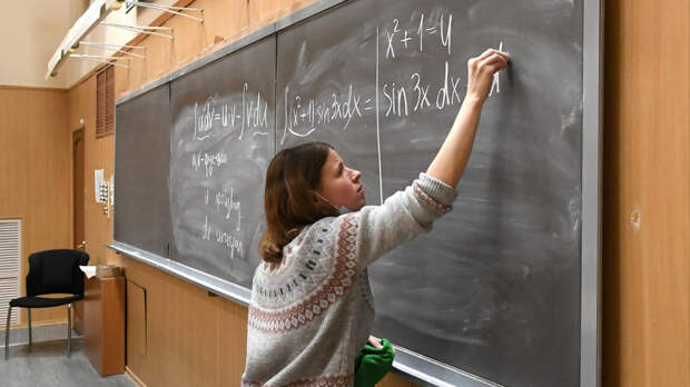 «Серьезные вызовы»: Путин про задачи, которые стоят перед просветителями