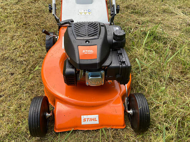 Полный «Штиль»: тест газонокосилки STIHL RM 253Т и мотокосы STIHL FS 45C-E