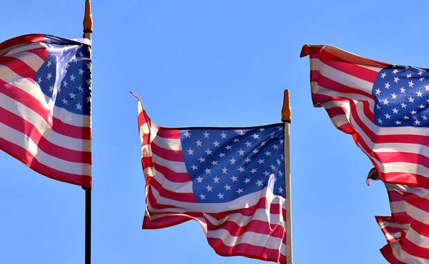 Daily Mail: Сотня толчков у Зоны 52 в Неваде