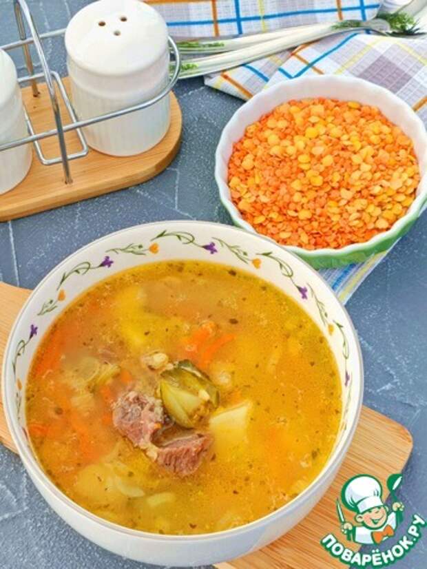 Чечевичный суп с солёными огурцами