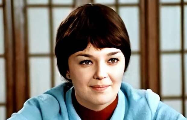 Наталья Гвоздикова: как звезда «Большой перемены» пережила насилие и предательство