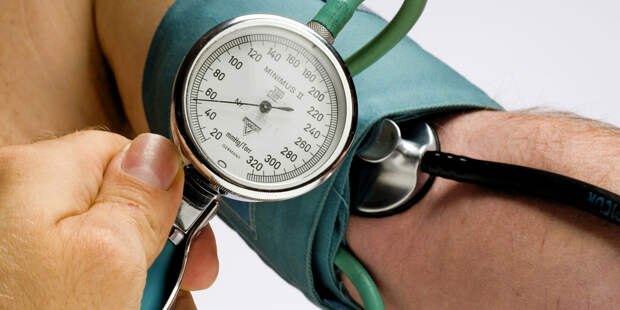 8 состояний, когда низкое давление действительно опасно для жизни: что означают цифры на тонометре