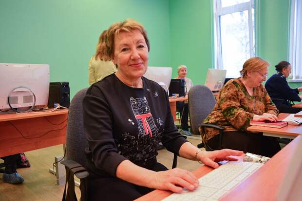 Группы формируются в соответствии с уровнем владения участниками компьютером и гаджетами/Александр Кочубей, архив газеты «Юго-Восточный курьер»