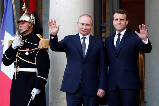 Артемий Лебедев рассказал о мечтающих о фотографии с Путиным европейских лидерах