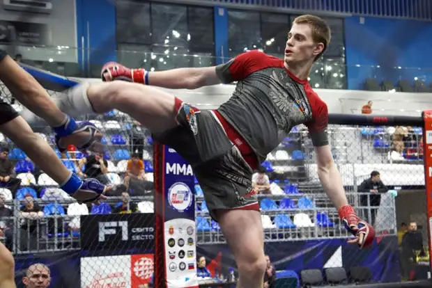 В Туле началось первенство Центрального федерального округа по ММА