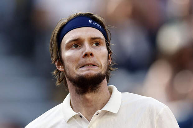 Отец теннисиста Бублика раскритиковал Тарпищева за отношение к игрокам