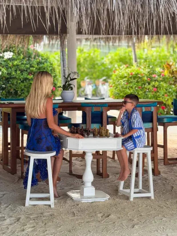 Виктория Лопырёва с сыном