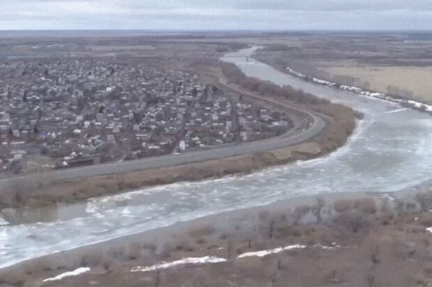 МЧС: у села Абатское предотвращен прорыв дамбы на дороге Тюмень-Омск