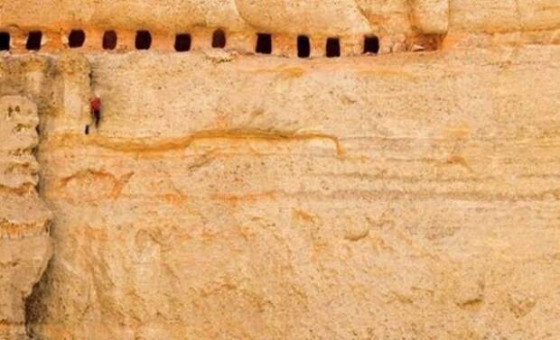 Загадочные искусственные пещеры в Гималаях