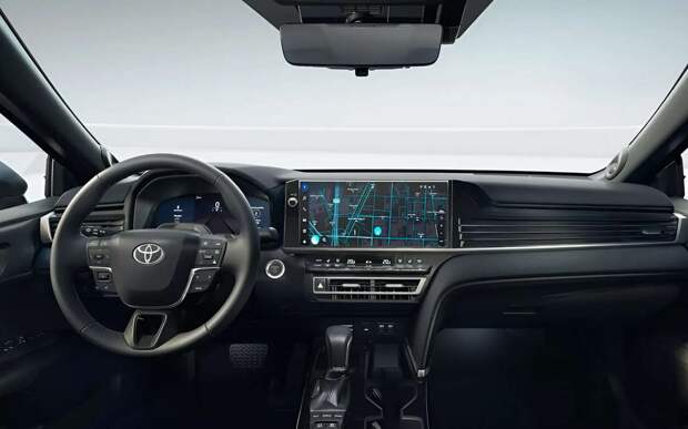 Европейская версия новой Toyota Camry вышла на рынок: цена удивит
