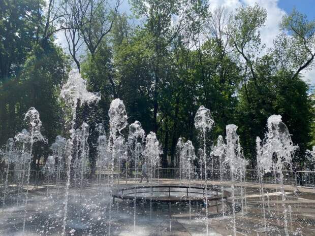 В парке Блонье новый фонтан работает с выходными