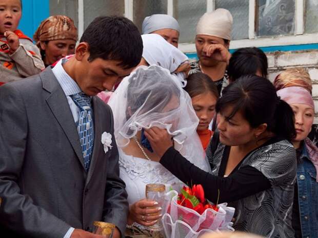 Что ждет похищенную невесту в Киргизии, если замуж она не хочет