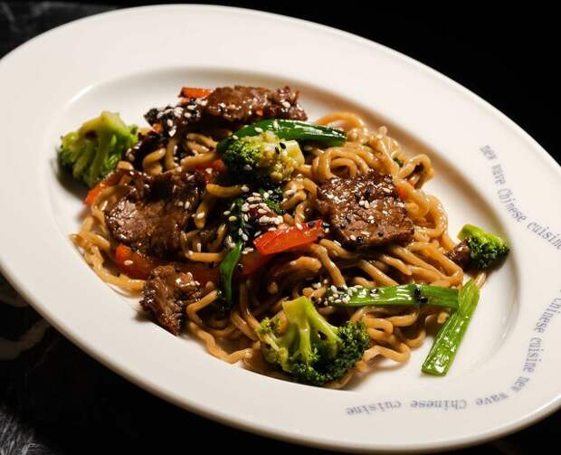 Ультрасырный удон и ламянь с соленой карамелью: лучшая лапша Петербурга