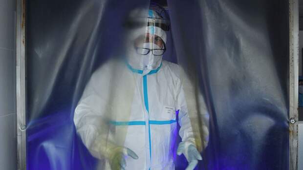 В России за сутки выявили 25 082 новых случая COVID-19 