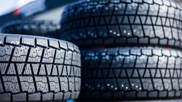 Россияне начали экономить на автомобильных шинах