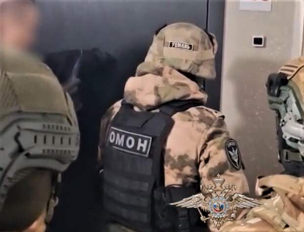 В Воронеже задержали четырех человек за легализацию порядка 500 иностранцев