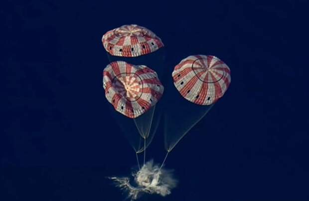 На Землю вернулся корабль «Орион» с астронавтами лунной миссии «Артемида-2»