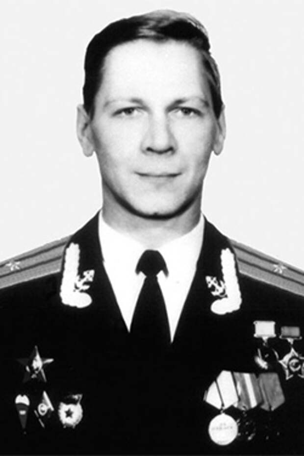 Евгений Колесников