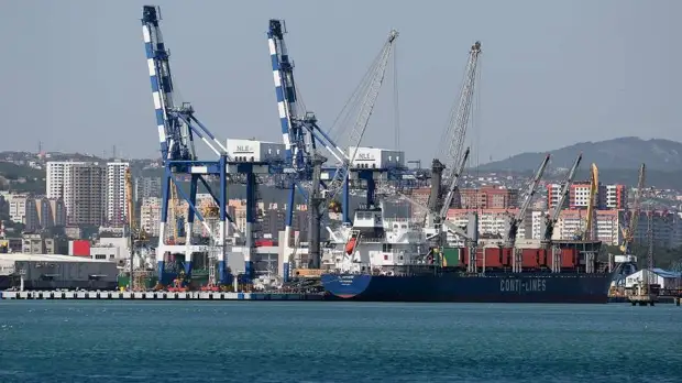 France 2: французские порты вынуждены оплачивать простой заблокированных российских судов