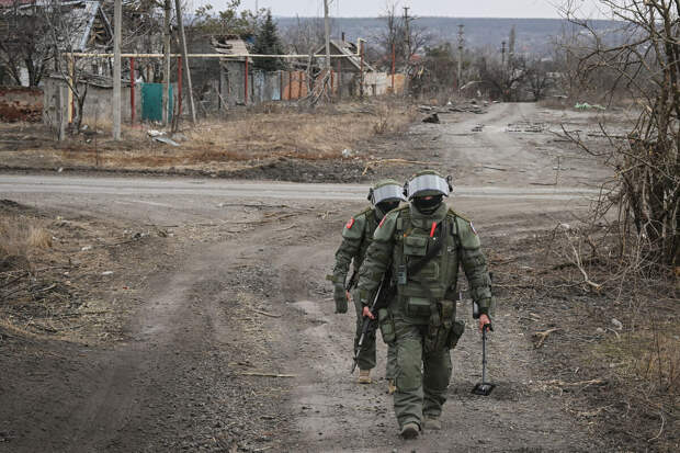 ТАСС: оперслужбы ДНР обезвредили десятки тысяч боеприпасов в Авдеевке