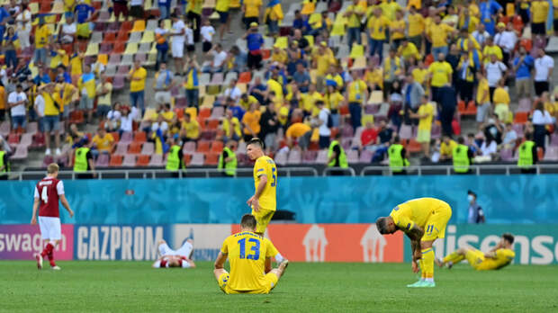 Зинченко назвал неприемлемой игру Украины в матче Евро-2020 с Австрией