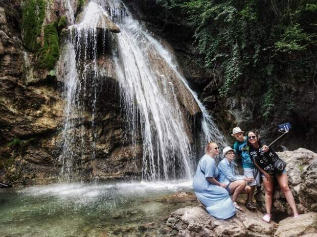Водопады Крыма: какой выбрать для посещения  на майские праздники