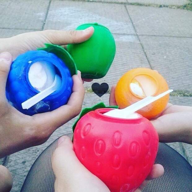 Мороженое было удобно есть палочкой или ложкой. / Фото: libraart.ru Мороженое было удобно есть палочкой или ложкой. / Фото: libraart.ru