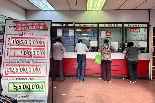 72-летняя женщина выиграла 783 миллиона рублей в лотерею после 40 лет неудач